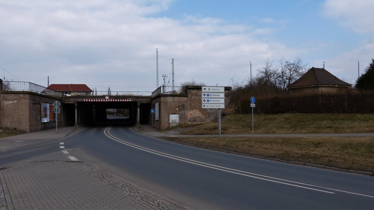 Unterführung Eisenbahn Nordhausen Helmestraße Nordseite 24.03.2018