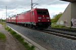 185 260-7 mit fünfteiligem Lokzug westliche Einfahrt Bahnhof Nordhausen 16.05.2016