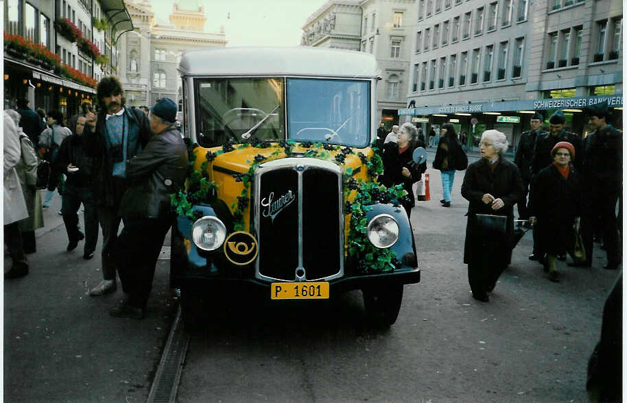 (002'009) - PTT-Regie - P 1601 - Saurer/Saurer (ex Nussbaumer, Ganterschwil) im Oktober 1987 in Bern