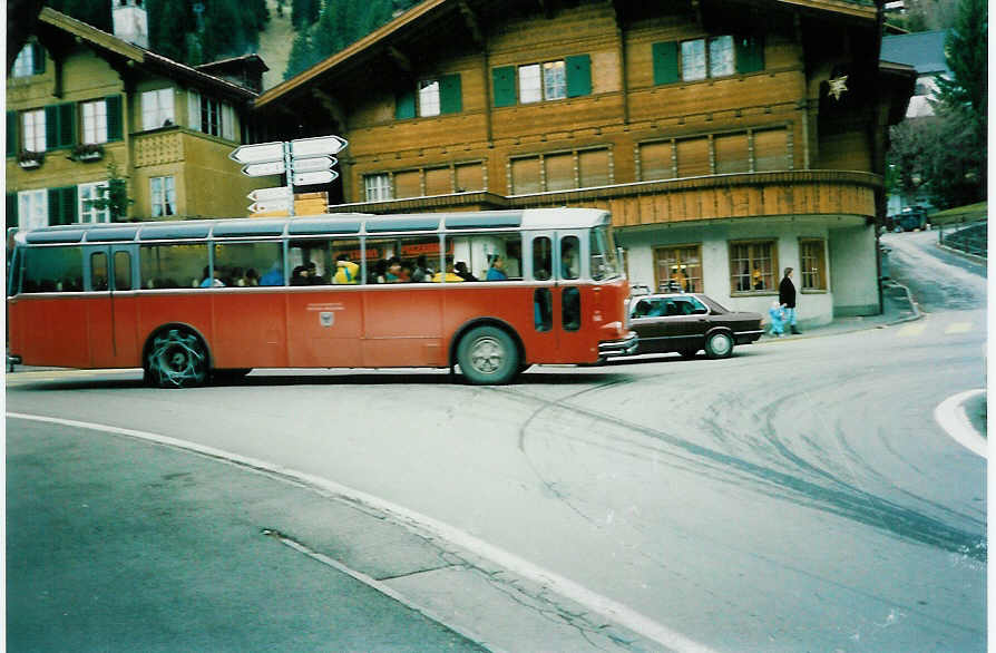 (002'431) - AFA Adelboden - Nr. 14/BE 43'089 - FBW/Gangloff im Januar 1988 in Adelboden, Dorfstrasse