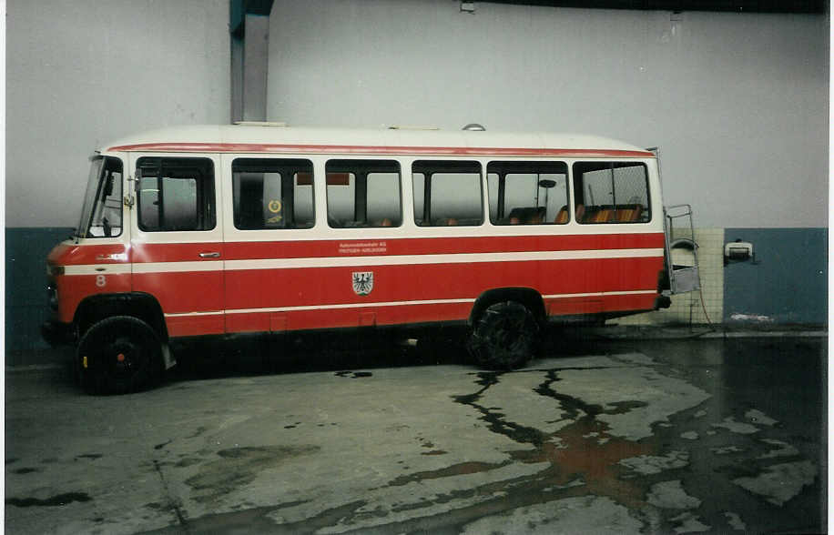 (006'913) - AFA Adelboden - Nr. 8/BE 26'708 - Mercedes (ex CJ Tramelan Nr. 14) am 21. Dezember 1990 im Autobahnhof Adelboden