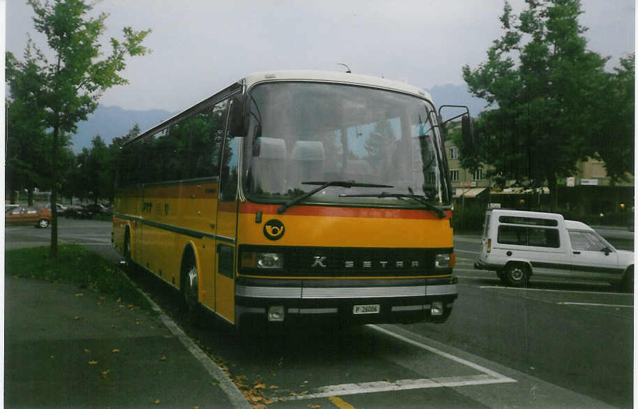 (012'928) - PTT-Regie - P 26'006 - Setra am 1. September 1995 in Thun, Lachen