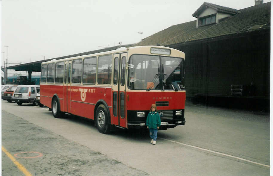 (013'929) - AAGK Koppigen - Nr. 2/BE 368'690 - Saurer-Leyland/Lauber (ex Flck, Brienz) am 29. April 1996 beim Bahnhof Burgdorf