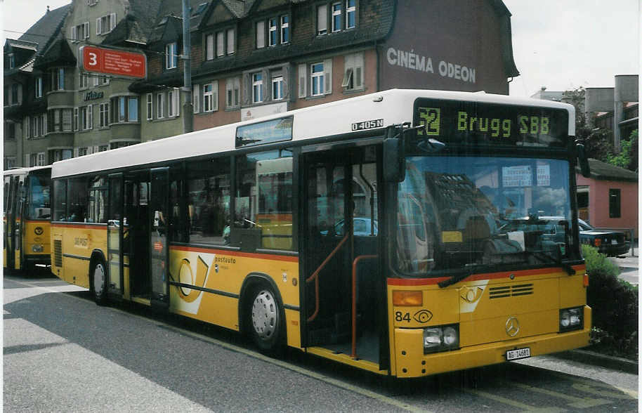 (024'809) - Voegtlin-Meyer, Brugg - Nr. 84/AG 14'681 - Mercedes am 15. Juli 1998 beim Bahnhof Brugg