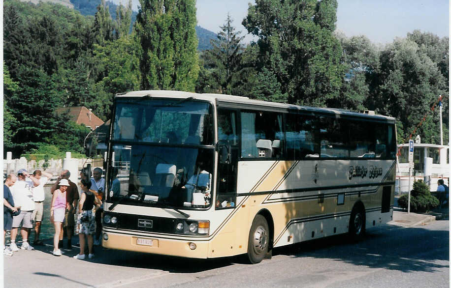 (025'118) - Aus Belgien: Van Dessel, Lier - KBT-820 - Van Hool am 8. August 1998 bei der Schifflndte Thun