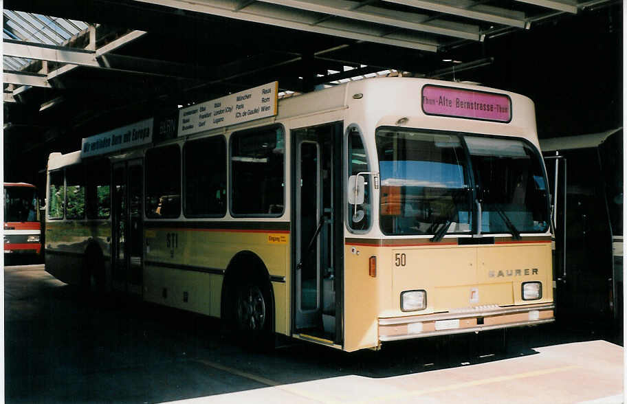 (026'134) - STI Thun - Nr. 50/BE 396'550 - Saurer/R&J am 18. September 1998 in Thun, Garage