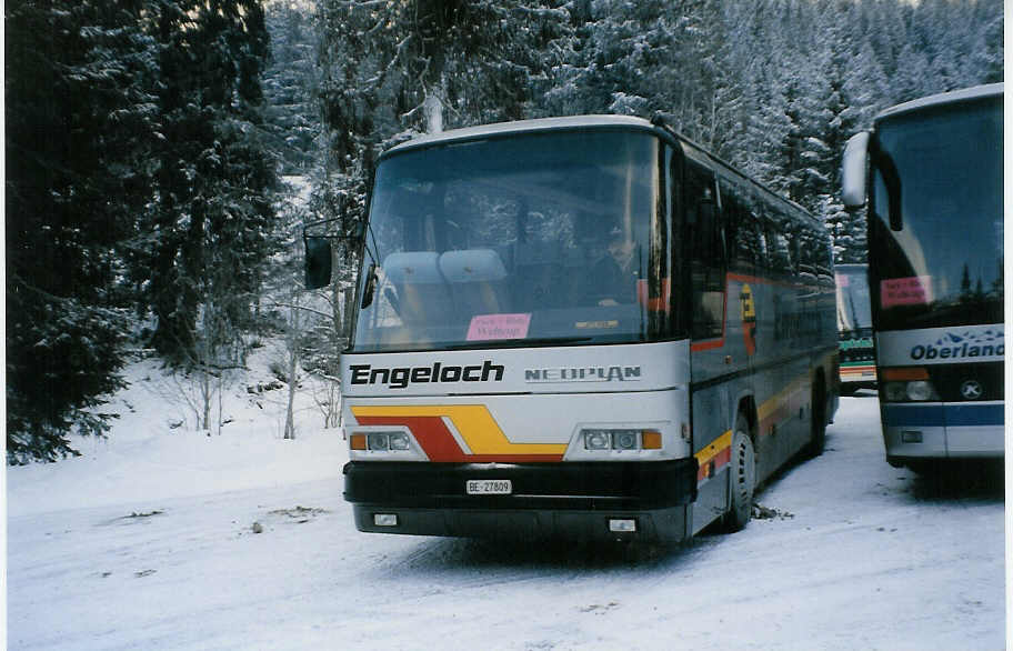 (029'035) - Engeloch, Riggisberg - Nr. 4/BE 27'809 - Neoplan am 12. Januar 1999 in Adelboden, Unter dem Birg