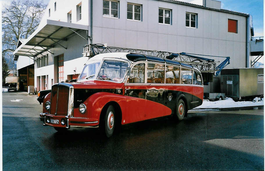 (029'905) - ASKA Aeschi - Nr. 9/BE 26'724 - Saurer/R&J am 6. Mrz 1999 in Interlaken, Garage AAGI