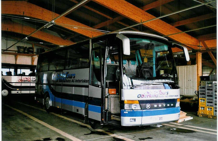 (029'906) - AAGI Interlaken - Nr. 15 - Setra am 6. Mrz 1999 in Interlaken, Garage