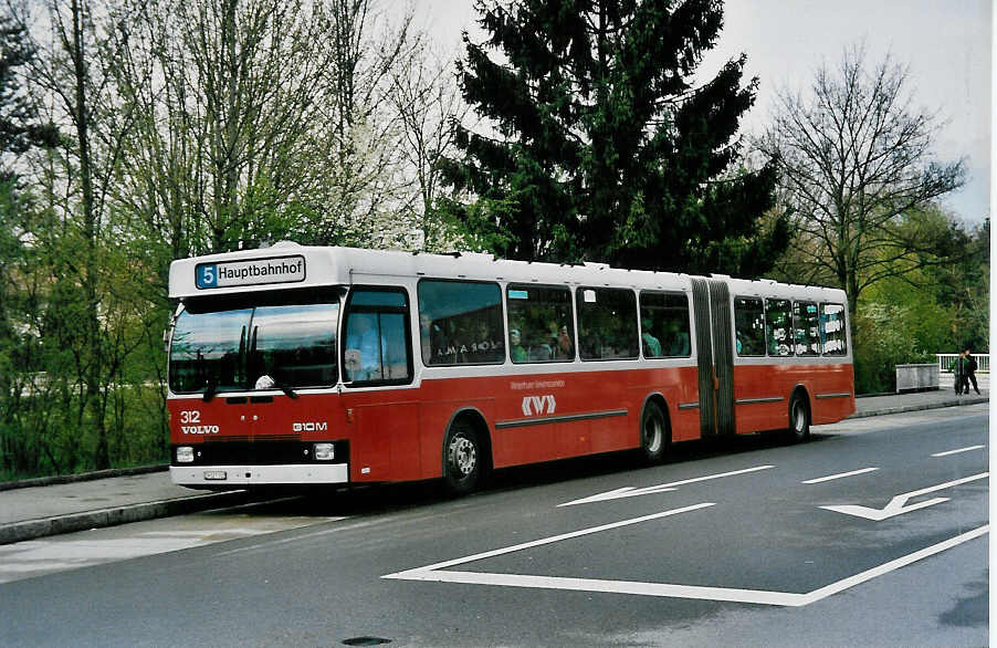 (031'009) - WV Winterthur - Nr. 312/ZH 527'312 - Volvo/Hess am 18. April 1999 in Winterthur, Technorama