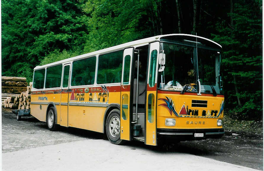 (031'613) - Alpin Raft, Interlaken - BE 365'592 - Saurer/R&J (ex P 24'277) am 23. Mai 1999 in Wilderswil, Ltschine