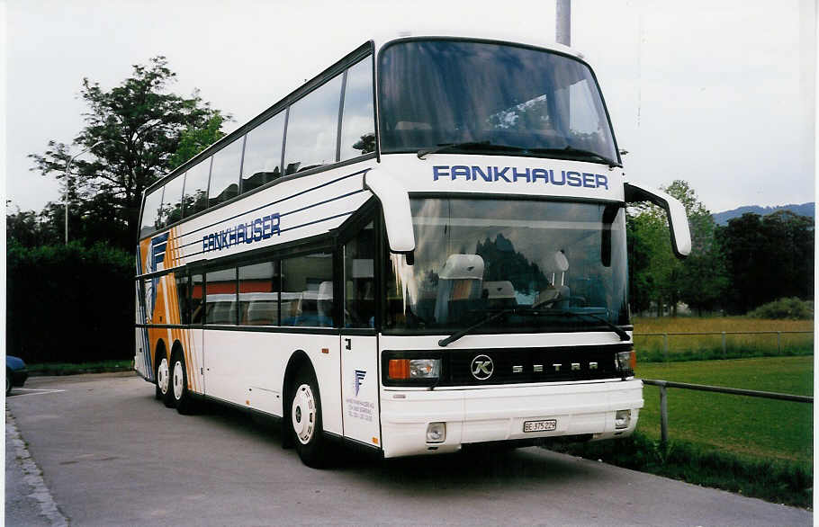 (031'932) - Fankhauser, Sigriswil - BE 375'229 - Setra am 9. Juni 1999 in Thun-Lerchenfeld, Waldeck