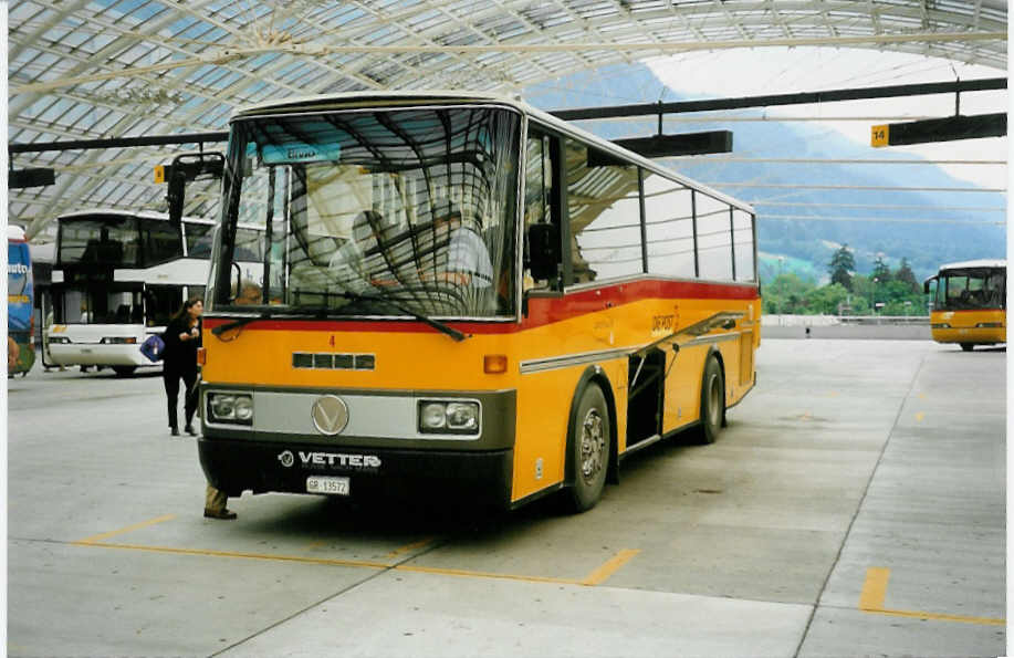 (032'707) - Gruber, Tiefencastel - Nr. 4/GR 13'572 - Vetter am 26. Juni 1999 in Chur, Postautostation