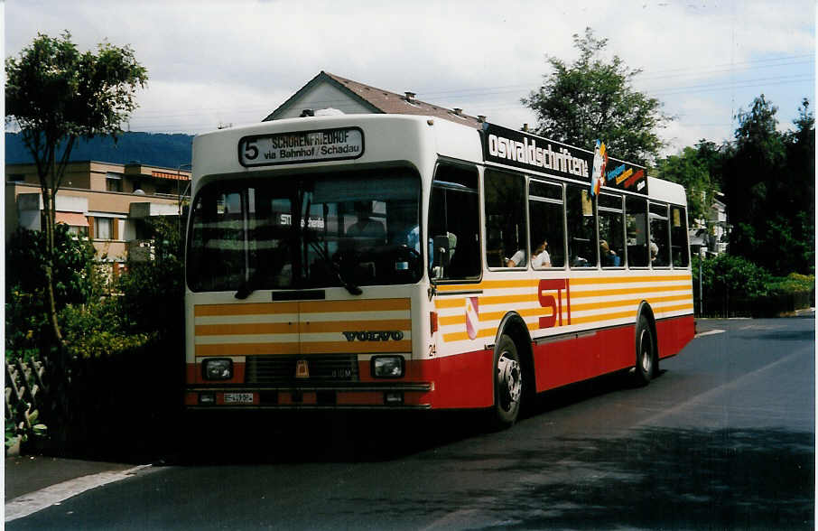 (035'328) - STI Thun - Nr. 24/BE 419'024 - Volvo/R&J (ex SAT Thun Nr. 24) am 21. August 1999 in Thun-Lerchenfeld, Endstation