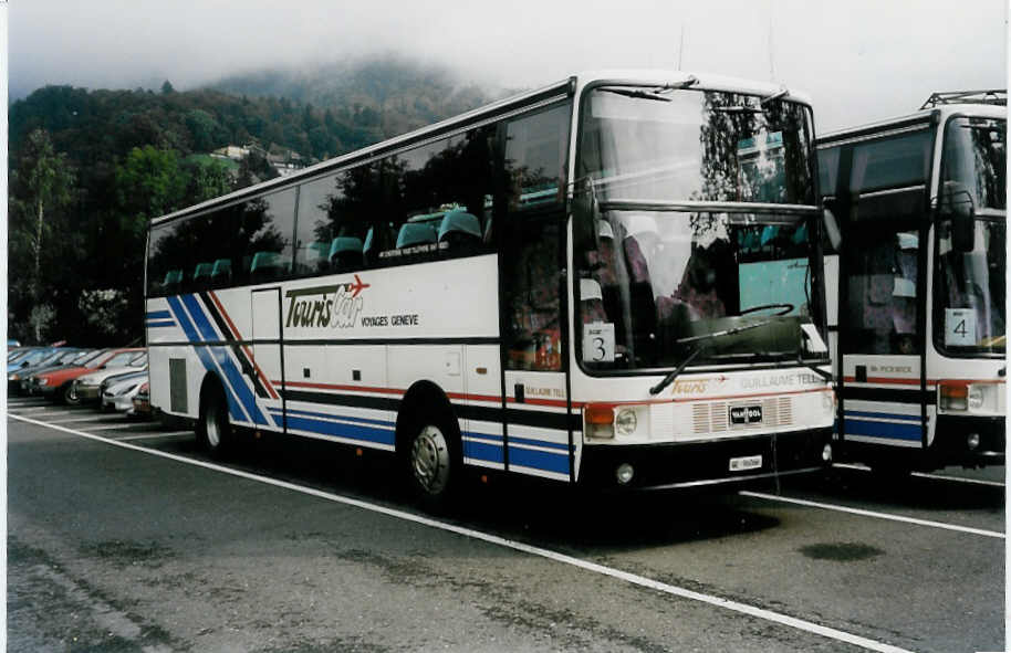 (036'825) - TourisCar, Genve - GE 96'066 - Van Hool am 16. September 1999 in Thun, Seestrasse