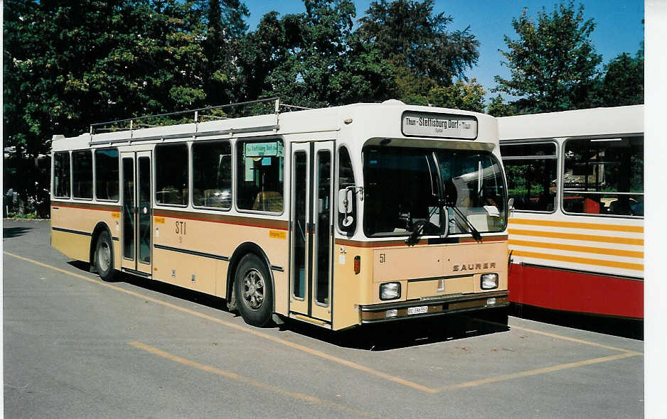 (037'225) - STI Thun - Nr. 51/BE 396'551 - Saurer/R&J am 7. Oktober 1999 bei der Schifflndte Thun