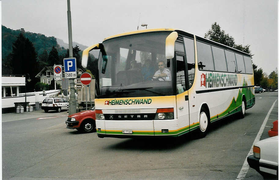 (037'310) - AvH Heimenschwand - Nr. 8/BE 57'461 - Setra am 12. Oktober 1999 beim Bahnhof Thun