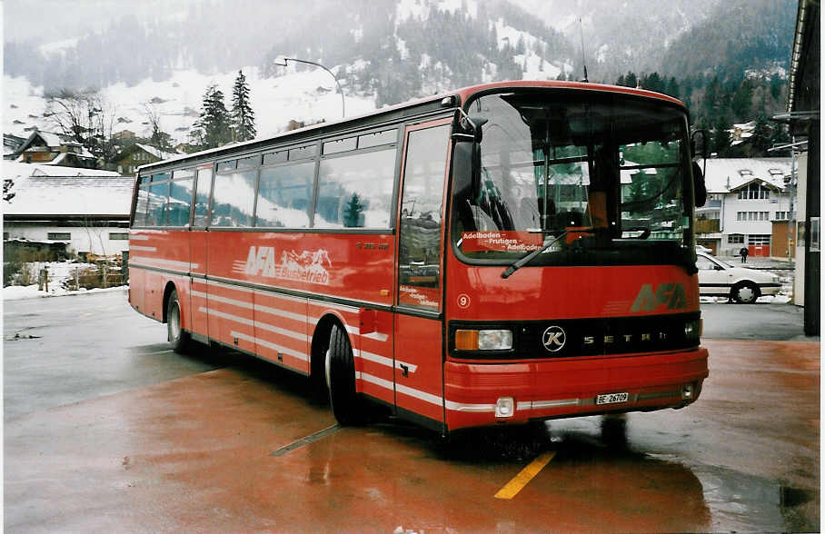 (039'128) - AFA Adelboden - Nr. 9/BE 26'709 - Setra am 19. Februar 2000 beim Bahnhof Frutigen