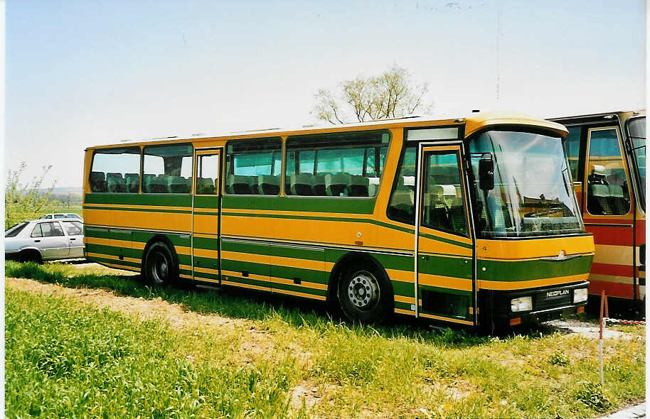 (040'323) - AvH Heimenschwand - Nr. 4 - Neoplan/Lauber am 22. April 2000 in Bettlach