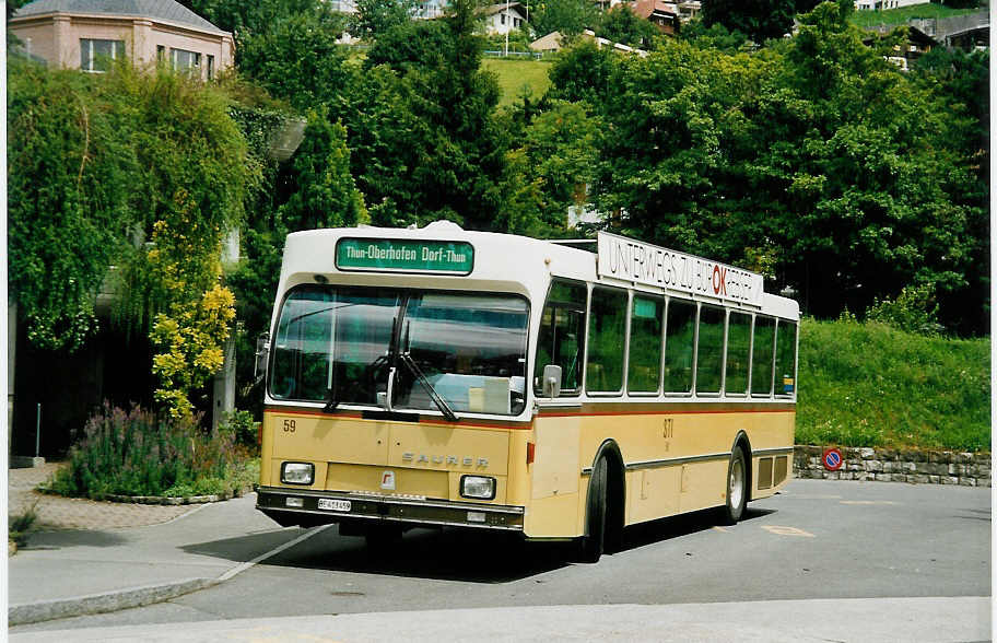 (042'305) - STI Thun - Nr. 59/BE 413'459 - Saurer/R&J am 24. Juli 2000 in Oberhofen, Wichterheer