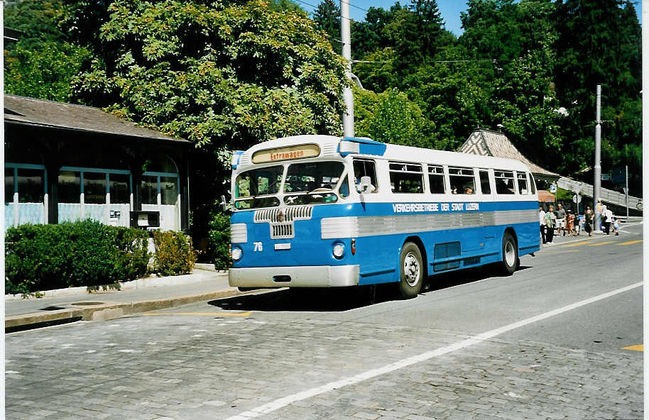 (042'424) - VBL Luzern - Nr. 76/LU 15'020 - Twin Coach am 12. August 2000 in Bern, Brengraben