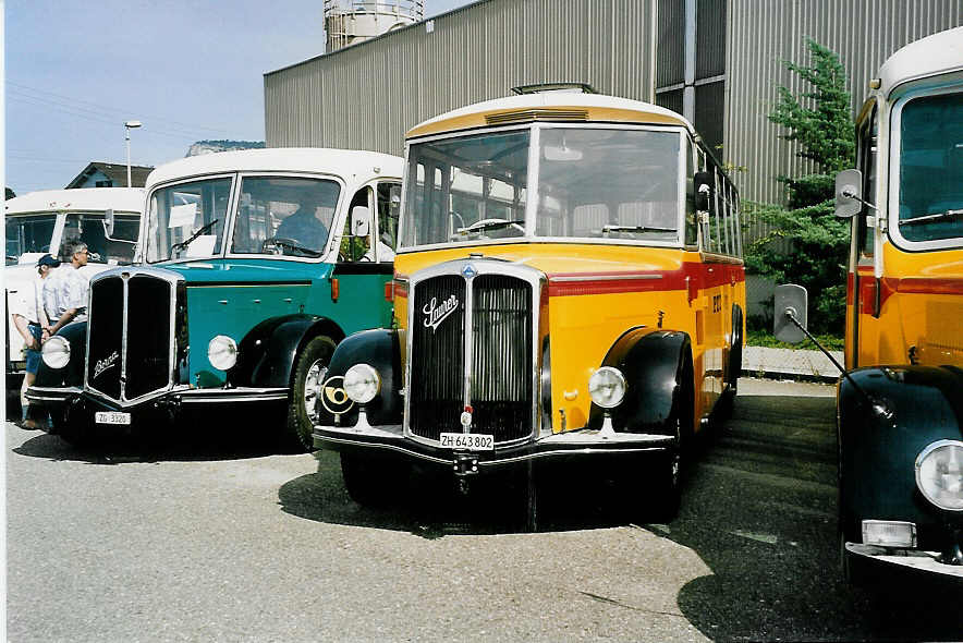 (042'731) - Pause, Horgen - ZH 643'802 - Saurer/Lauber (ex Kenzelmann, Zeneggen) am 26. August 2000 in Oensingen, Saurertreffen