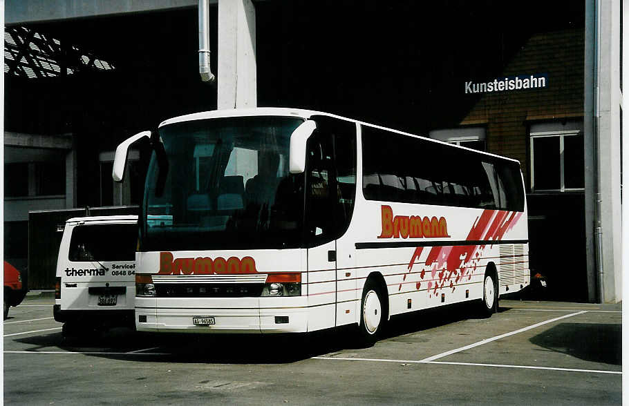 (043'211) - Brumann, Oberlunkhofen - AG 96'585 - Setra am 12. September 2000 in Thun, Grabengut