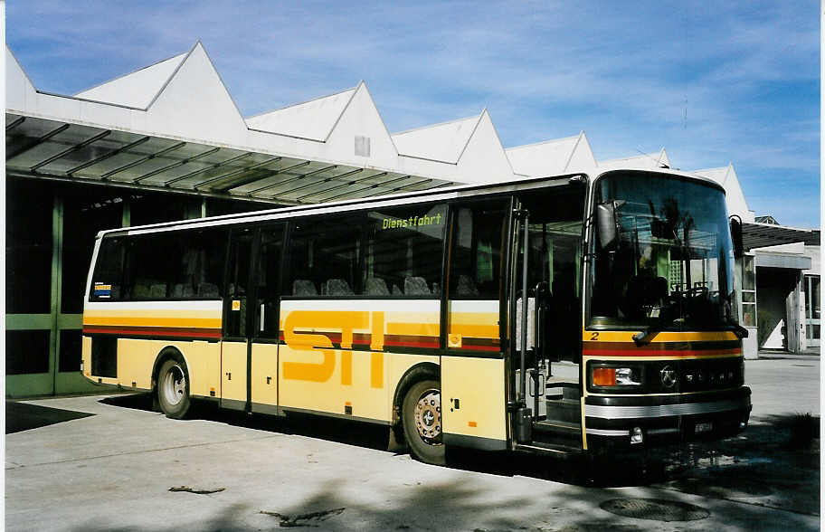 (045'403) - STI Thun - Nr. 2/BE 26'532 - Setra (ex ATGH Heiligenschwendi Nr. 2) am 16. Mrz 2001 in Thun, Garage