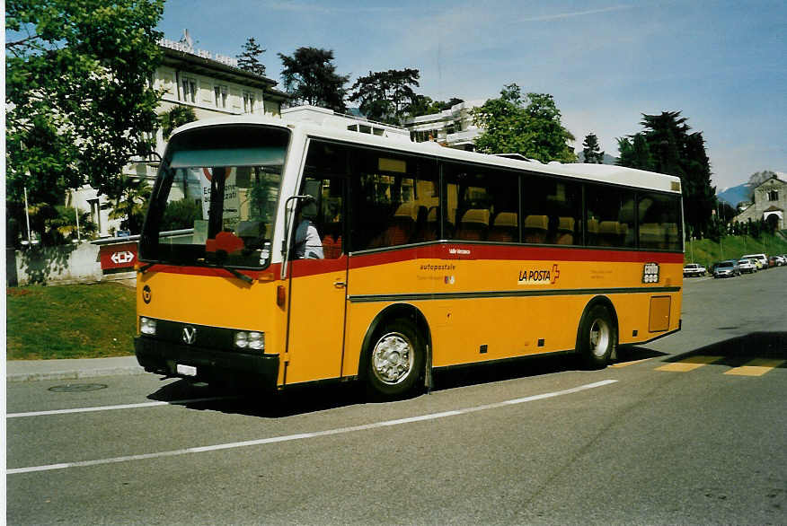 (046'316) - Chiesa, Minusio - TI 1898 - Vetter am 24. April 2001 beim Bahnhof Locarno