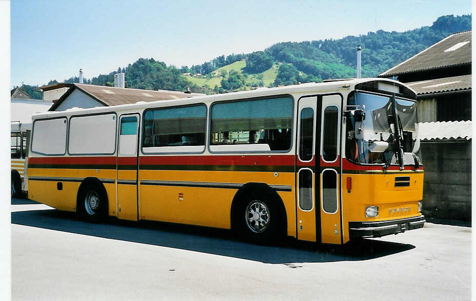 (047'434) - Segessenmann, Burgistein - Saurer/Tscher (ex P 24'229) am 25. Juni 2001 in Thun, Garage STI