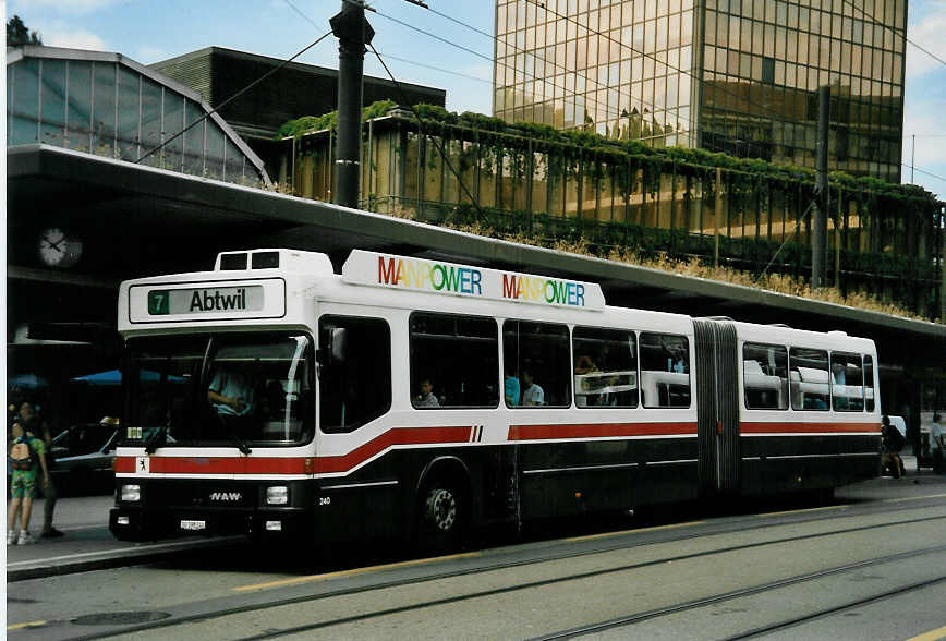 (047'713) - VBSG St. Gallen - Nr. 240/SG 198'240 - NAW/Hess am 10. Juli 2001 beim Bahnhof St. Gallen