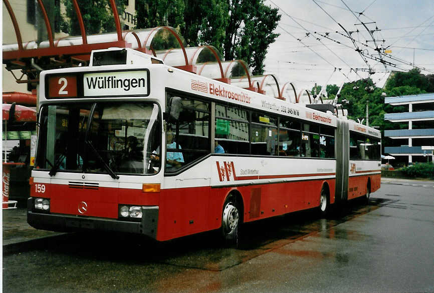 (048'510) - WV Winterthur - Nr. 159 - Mercedes Gelenktrolleybus am 18. Juli 2001 beim Hauptbahnhof Winterthur