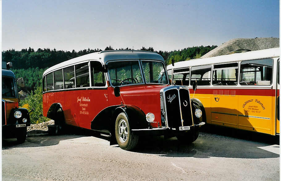 (049'332) - Stterlin, Schnenbuch - BL 7211 - Saurer/Gangloff (ex Geiger, Adelboden Nr. 11; ex P 23'100; ex P 2153) am 25. August 2001 in Niederbipp, Saurertreffen