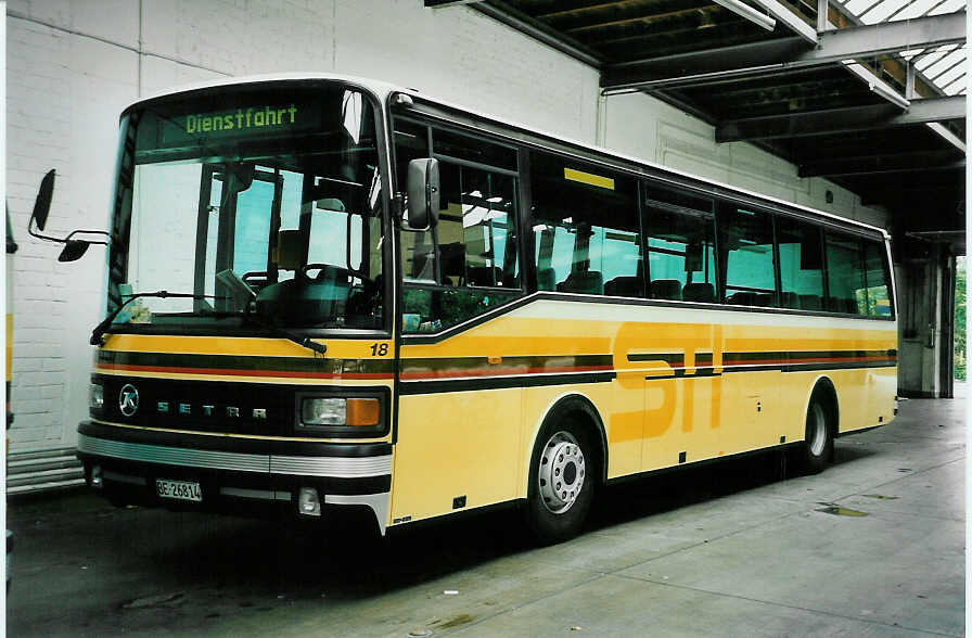 (049'836) - STI Thun - Nr. 18/BE 26'814 - Setra (ex AvH Heimenschwand Nr. 1) am 25. September 2001 in Thun, Garage