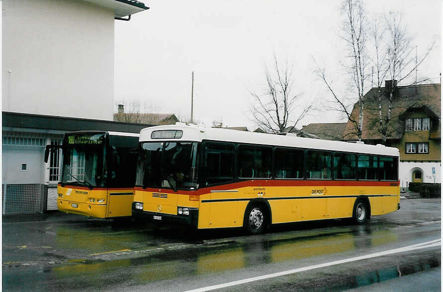 (051'723) - Engeloch, Riggisberg - Nr. 3/BE 447'406 - Mercedes/R&J (ex P 25'304) am 27. Januar 2002 in Schwarzenburg, Post