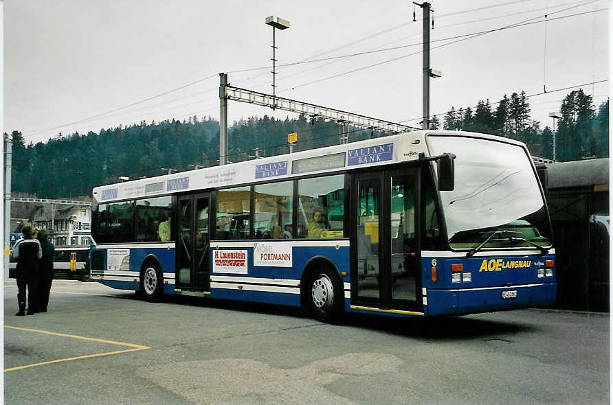 (052'820) - AOE Langnau - Nr. 6/BE 452'862 - Van Hool am 7. April 2002 beim Bahnhof Langnau