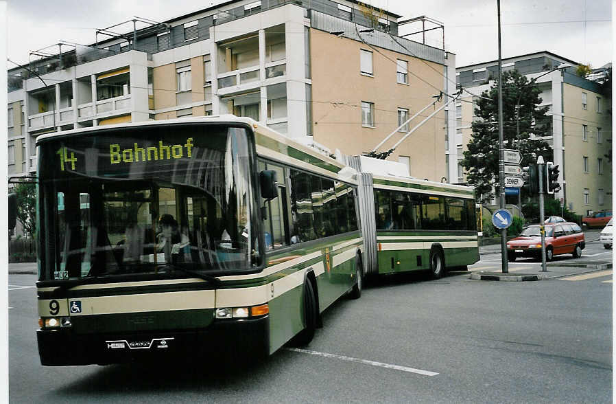 (052'917) - SVB Bern - Nr. 9 - NAW/Hess Gelenktrolleybus am 15. April 2002 in Bern, Bethlehem Sge