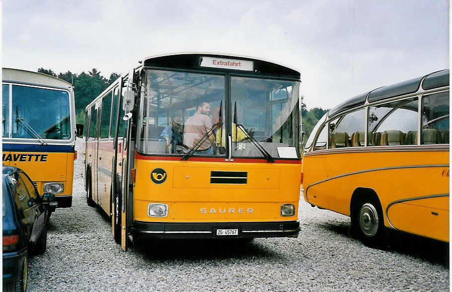 (055'736) - Ltscher, Neuheim - Nr. 200/ZG 45'767 - Saurer/Tscher (ex P 25'822) am 31. August 2002 in Niederbipp, Saurertreffen