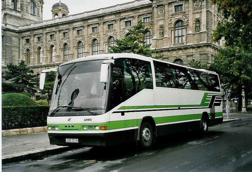 (056'431) - Aus der Ukraine: ??? - 059-75TA - MAN/Irizar am 8. Oktober 2002 in Wien, Burgring