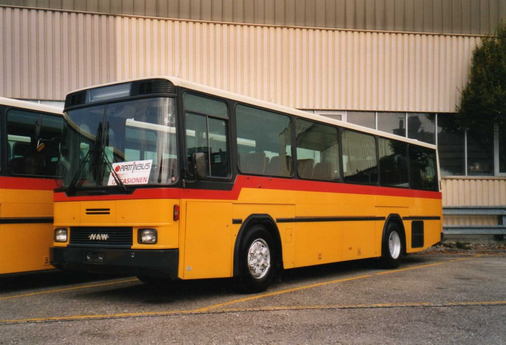 (056'913) - PTT-Regie - P 24'437 - NAW/Hess am 12. Oktober 2002 in Biel, Rattinbus