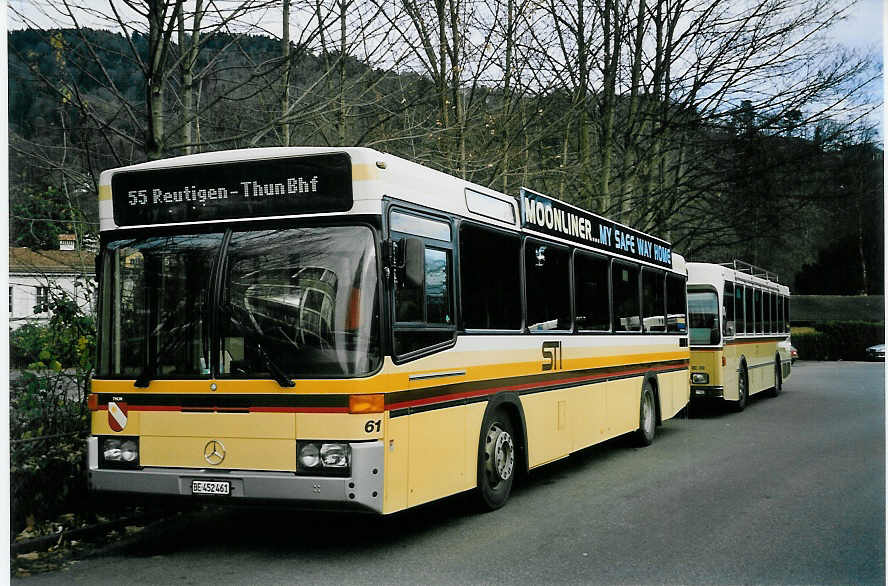 (057'528) - STI Thun - Nr. 61/BE 452'461 - Mercedes/R&J am 1. Dezember 2002 bei der Schifflndte Thun