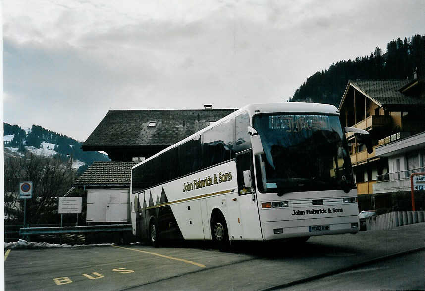 (057'737) - Aus England: Fishwick, Leyland - YD02 RHF - Van Hool am 25. Dezember 2002 in Adelboden, Landstrasse