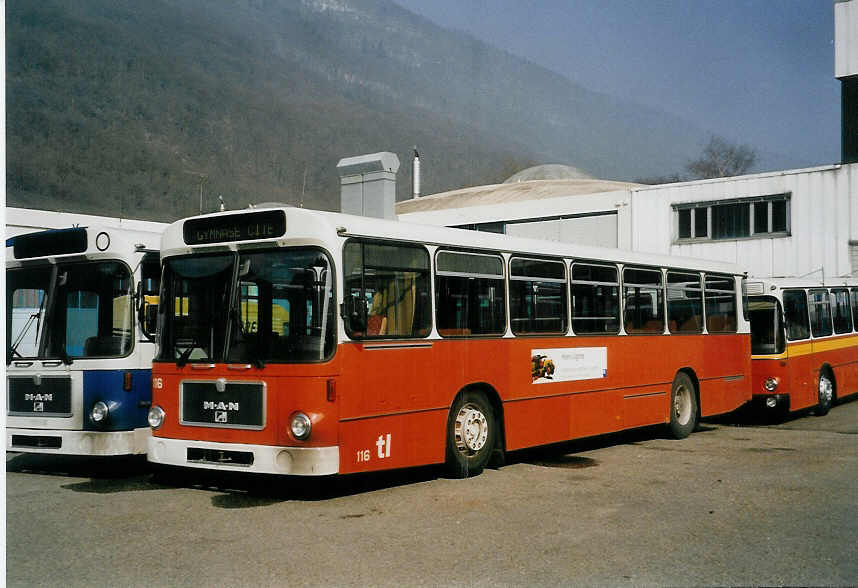 (059'023) - TL Lausanne - Nr. 116 - MAN (ex Nr. 358) am 22. Februar 2003 in Biel, BTR