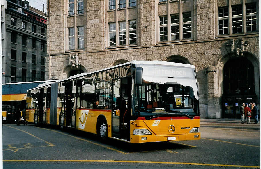 (059'523) - Cars Alpin Neff, Arbon - Nr. 10/TG 121'045 - Mercedes am 29. Mrz 2003 beim Bahnhof St. Gallen