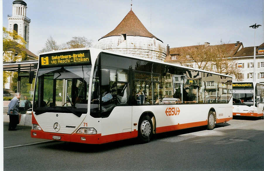 (059'807) - BSU Solothurn - Nr. 71/SO 142'071 - Mercedes am 14. April 2003 in Solothurn, Amthausplatz