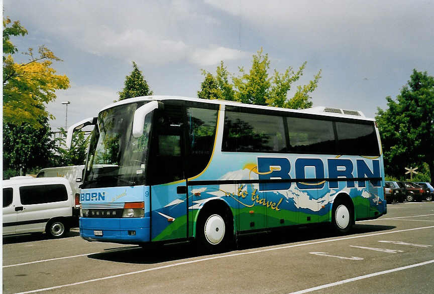 (060'611) - Born, Olten - Nr. 9/SO 105'777 - Setra am 4. Juni 2003 in Thun, Seestrasse