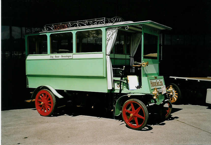 (060'806) - AGZ Zug - Nr. 5/3301 E - Orion am 21. Juni 2003 in Hinwil, AMP (Jahrgang 1899!)