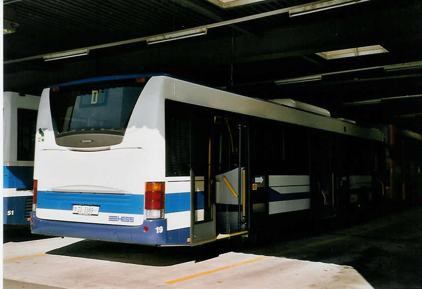 (061'109) - ZVB Zug - Nr. 19/ZG 3369 - Scania/Hess am 21. Juni 2003 in Zug, Garage