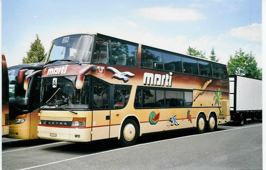 (061'201) - Marti, Kallnach - Nr. 29/BE 572'229 - Setra am 24. Juni 2003 in Thun, Seestrasse