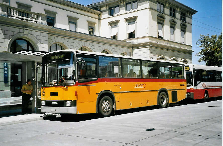 (061'718) - Steiger, Schlatt - ZH 21'005 - NAW/Lauber am 19. Juli 2003 beim Hauptbahnhof Winterthur